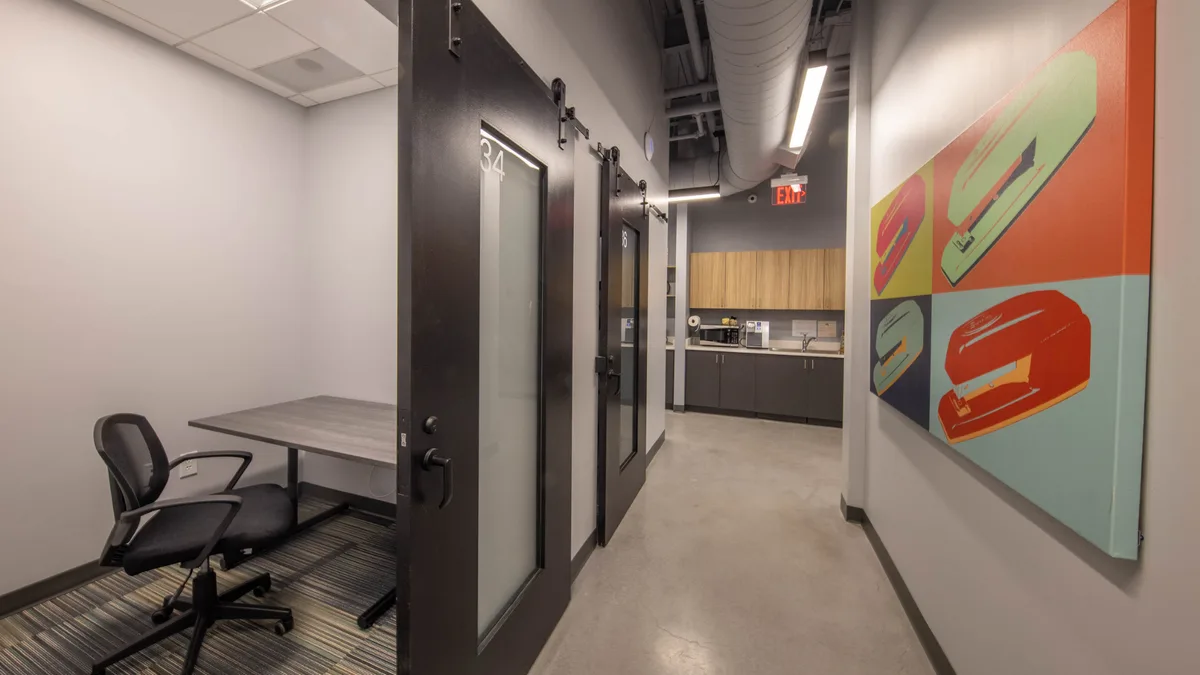 Coworking Station image